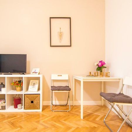 Via Del Centro Apartment Sibiu Bagian luar foto