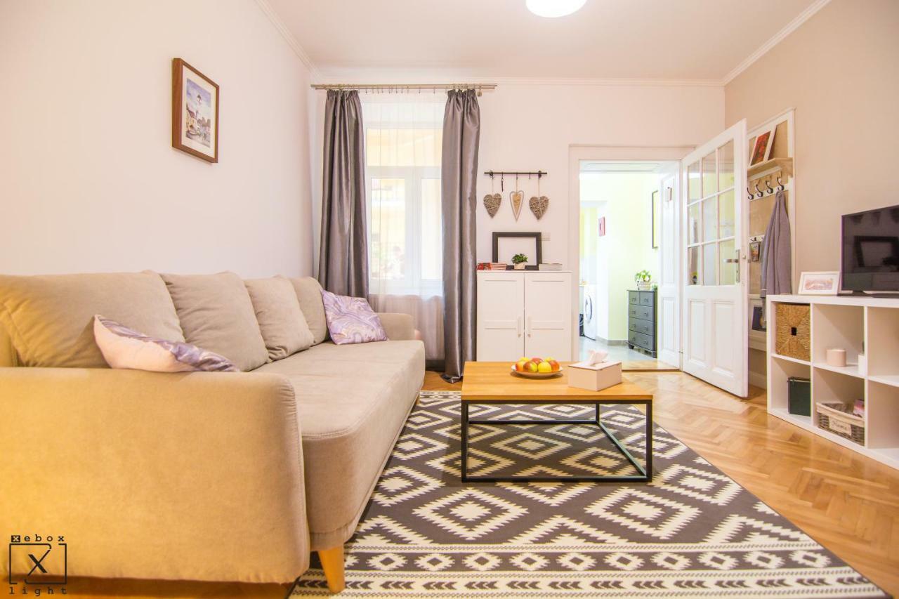 Via Del Centro Apartment Sibiu Bagian luar foto