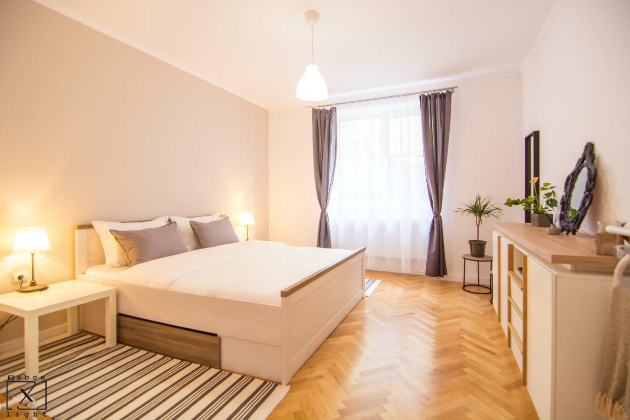 Via Del Centro Apartment Sibiu Bagian luar foto
