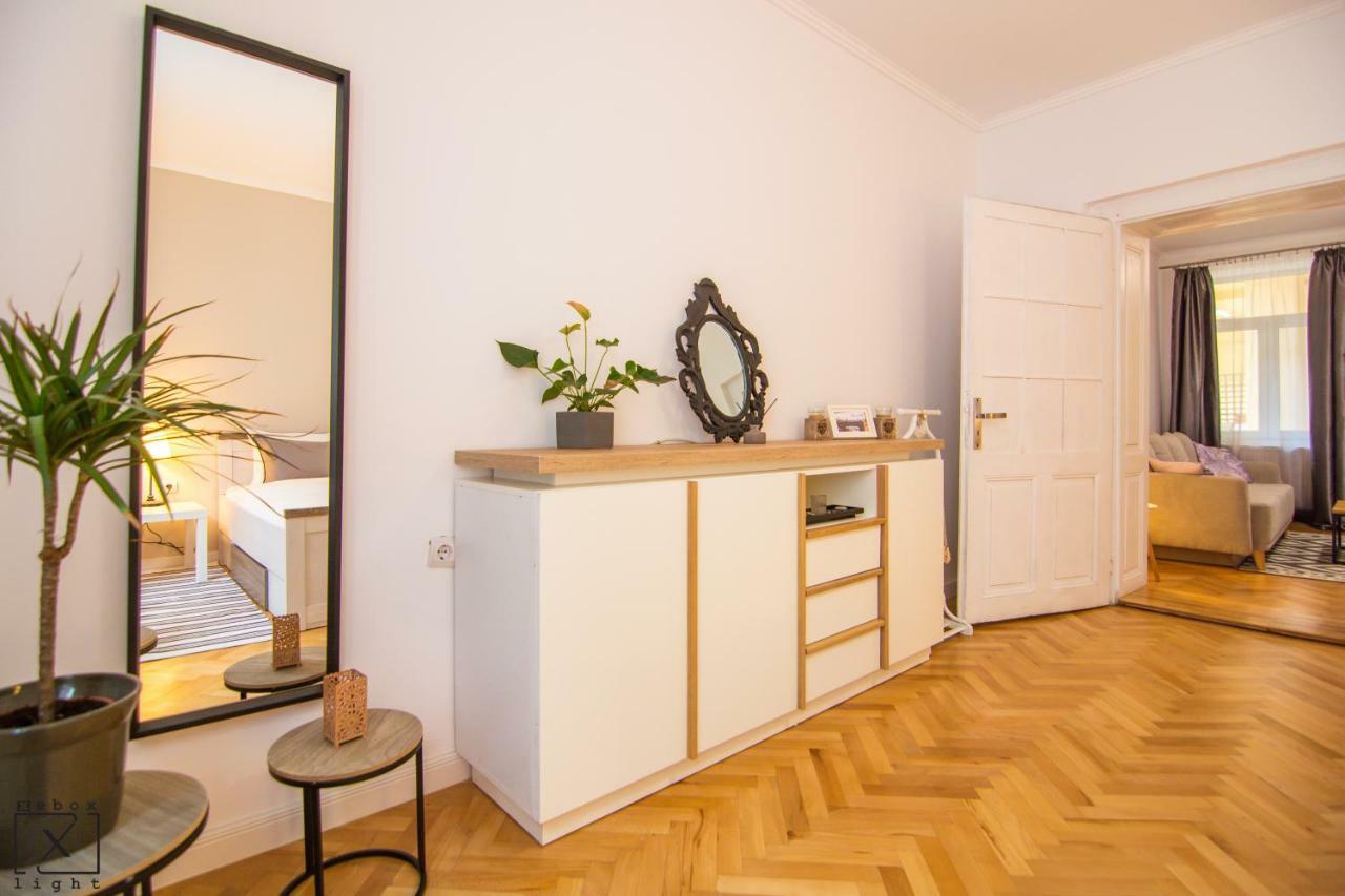 Via Del Centro Apartment Sibiu Bagian luar foto