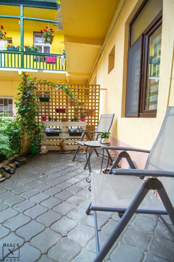 Via Del Centro Apartment Sibiu Bagian luar foto